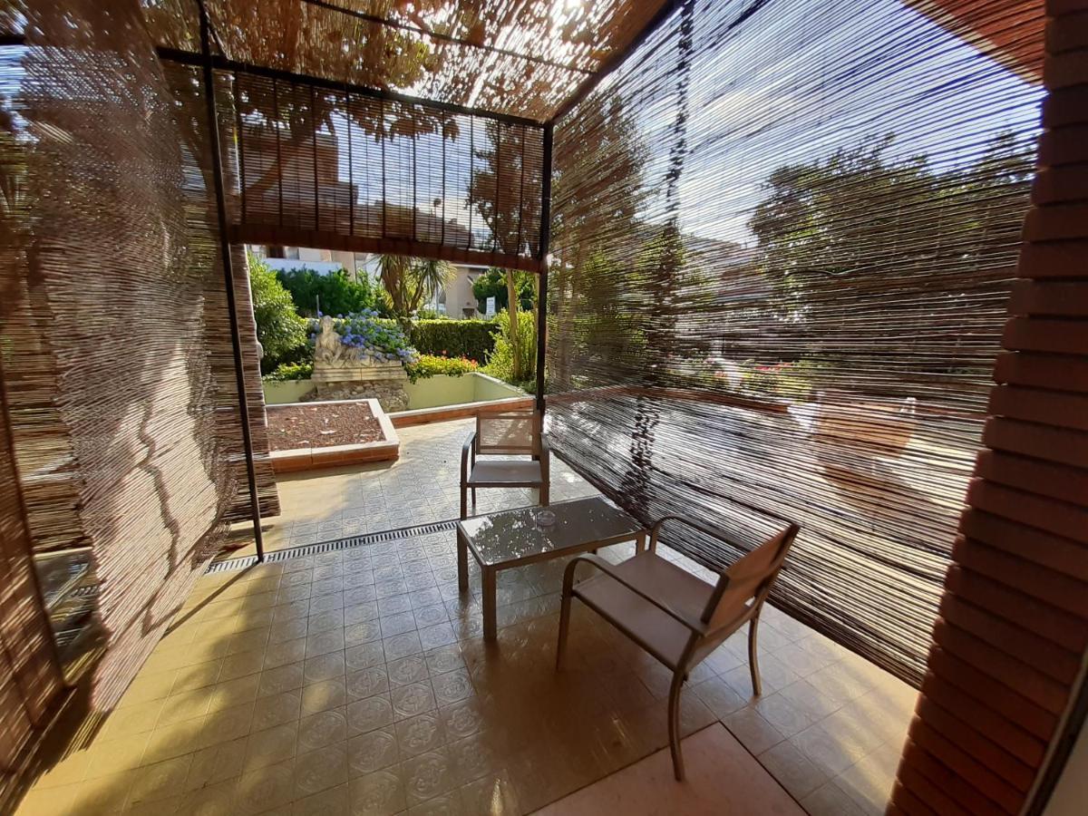 La Gran Dama Bed and Breakfast Roseto Degli Abruzzi Buitenkant foto